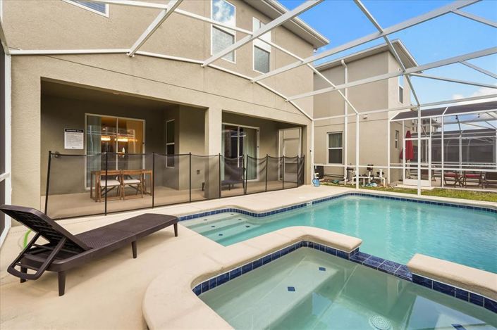 Image No.39-6 Bed Property for sale