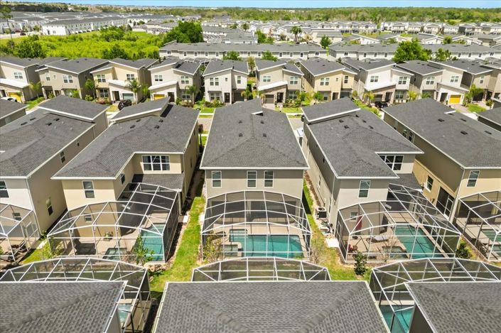 Image No.40-6 Bed Property for sale