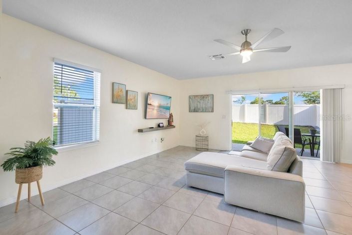 Image No.5-3 Bed Townhouse for sale