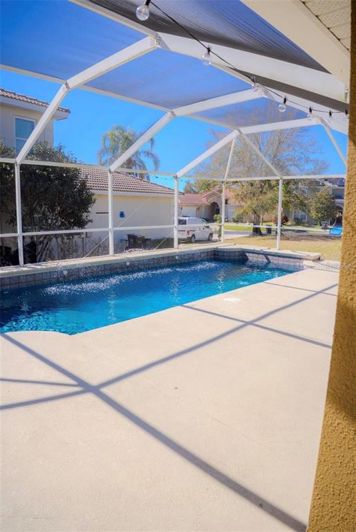 Image No.24-Propriété de 4 chambres à vendre à Davenport