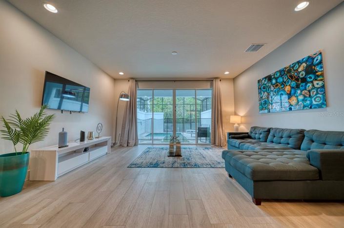 Image No.16-3 Bed Townhouse for sale