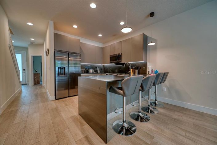 Image No.18-3 Bed Townhouse for sale