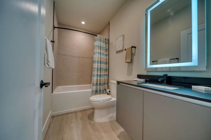 Image No.32-3 Bed Townhouse for sale