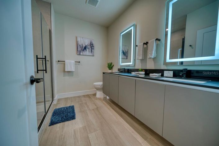 Image No.38-3 Bed Townhouse for sale