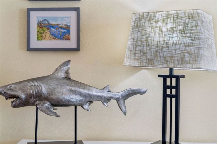 Image No.26-5 Bed Property for sale