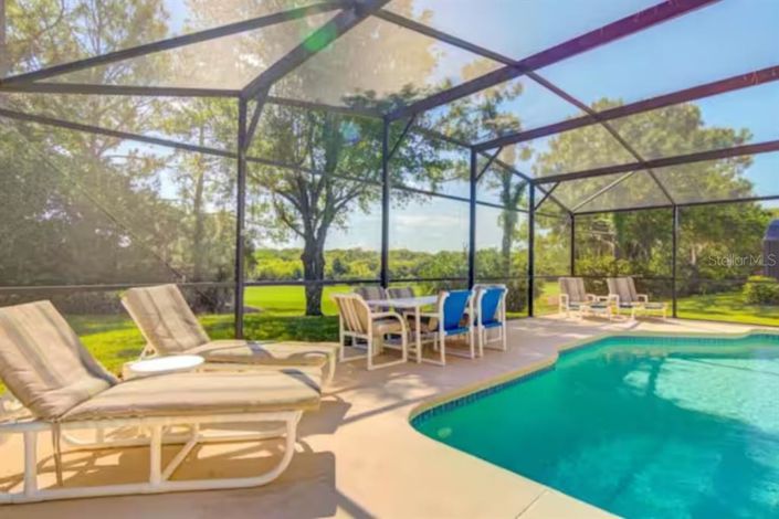 Image No.2-5 Bed Property for sale