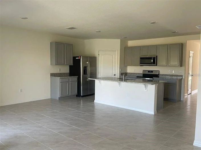 Image No.5-4 Bed Property for sale