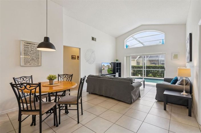 Image No.10-4 Bed Property for sale