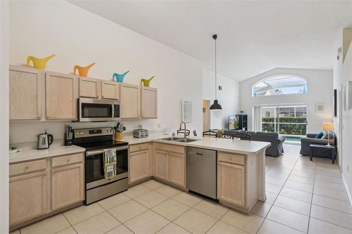 Image No.12-4 Bed Property for sale