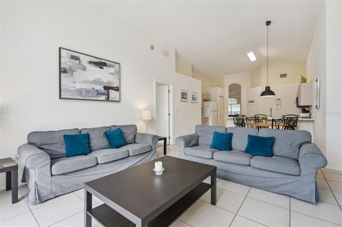 Image No.6-4 Bed Property for sale