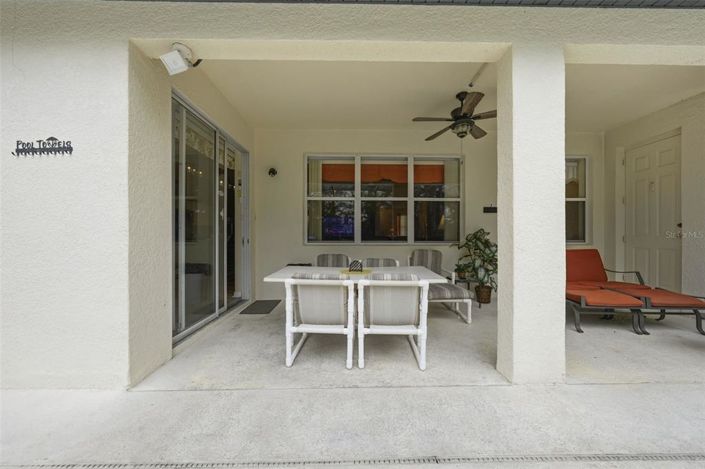 Image No.10-5 Bed Property for sale