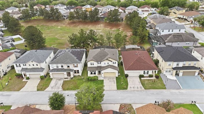 Image No.12-5 Bed Property for sale