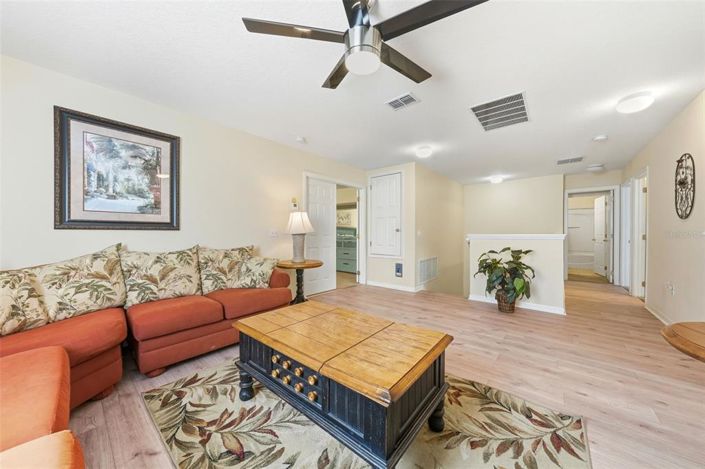 Image No.20-5 Bed Property for sale