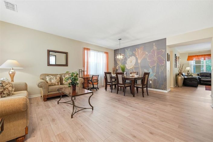 Image No.21-5 Bed Property for sale