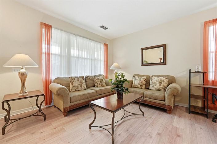 Image No.23-5 Bed Property for sale