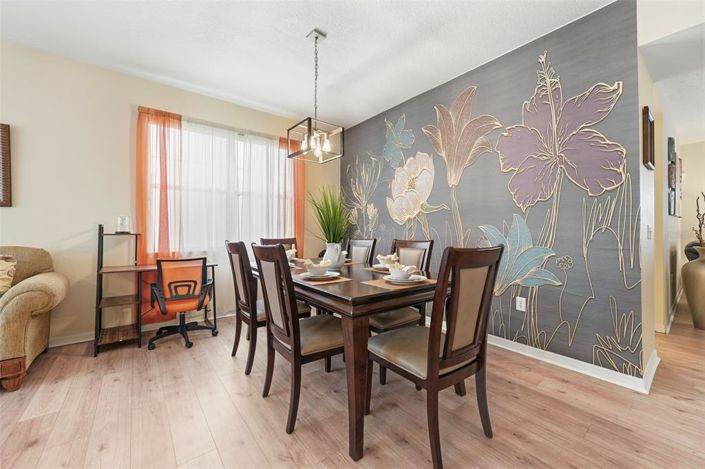 Image No.25-5 Bed Property for sale