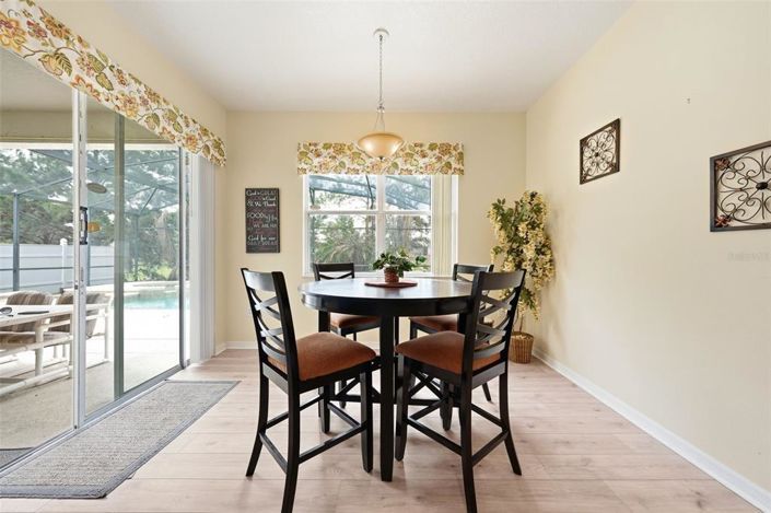 Image No.26-5 Bed Property for sale