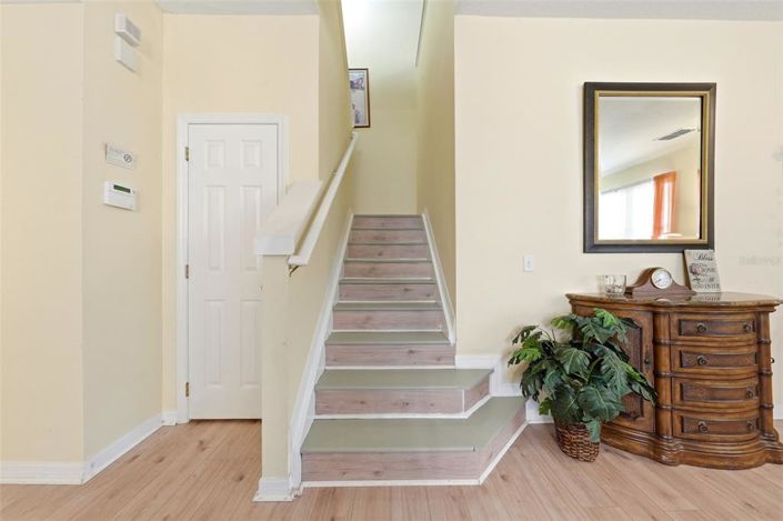 Image No.28-5 Bed Property for sale