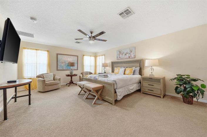 Image No.29-5 Bed Property for sale