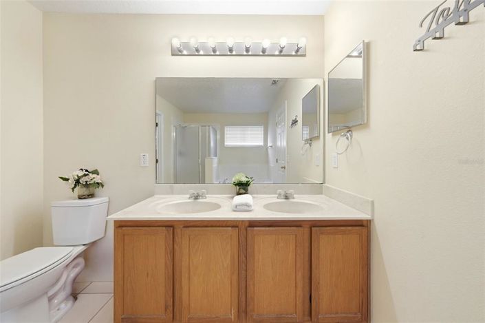 Image No.47-5 Bed Property for sale