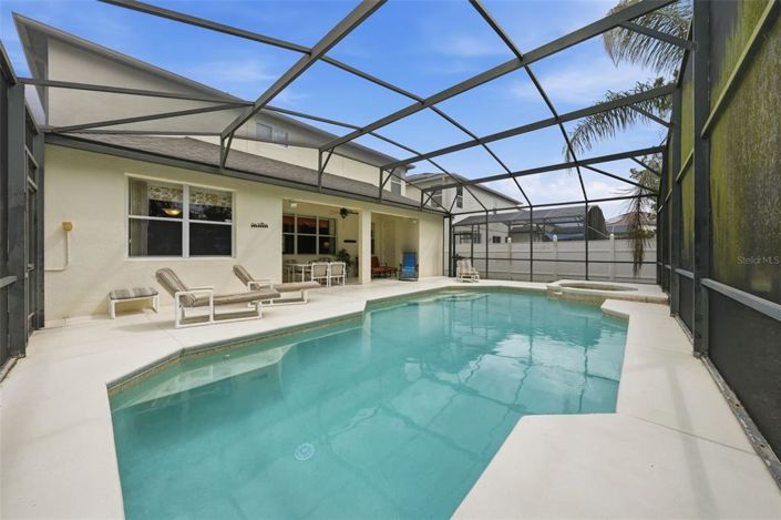 Image No.8-5 Bed Property for sale