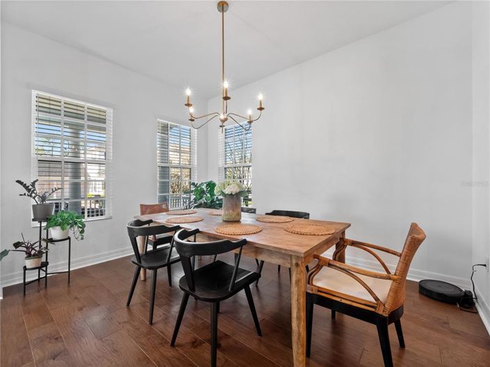 Image No.12-4 Bed Property for sale