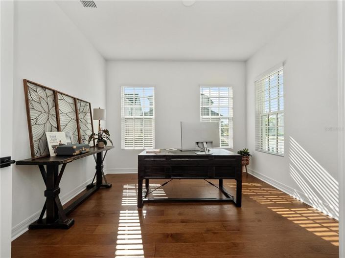 Image No.15-4 Bed Property for sale