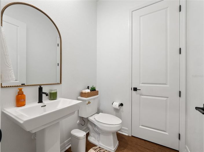 Image No.20-4 Bed Property for sale