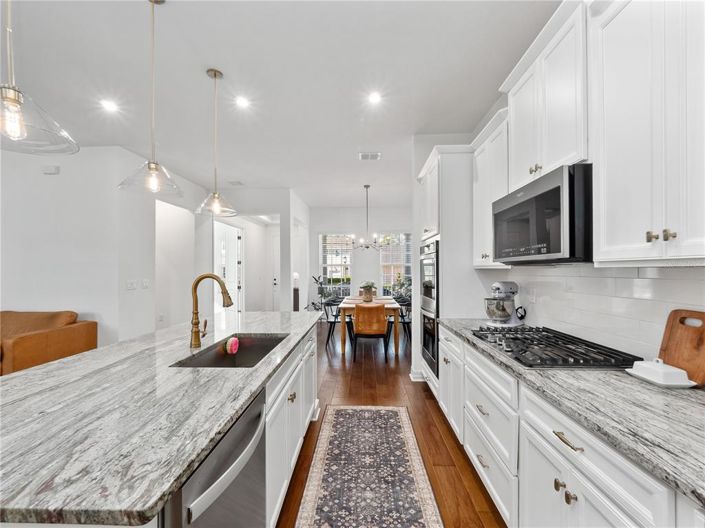 Image No.6-4 Bed Property for sale