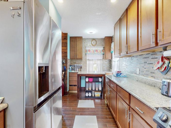 Image No.7-6 Bed Property for sale