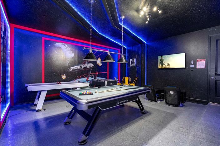 Image No.11-6 Bed Property for sale