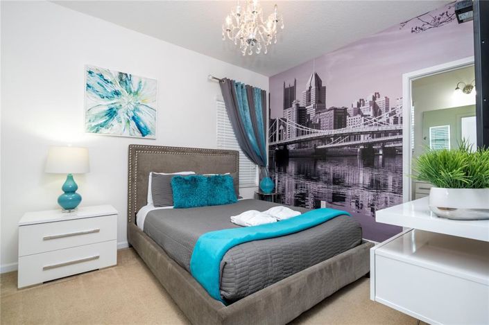 Image No.57-6 Bed Property for sale