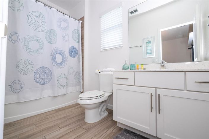 Image No.60-6 Bed Property for sale