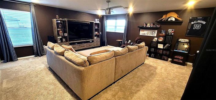 Image No.10-5 Bed Property for sale