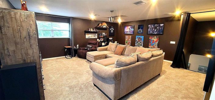 Image No.11-5 Bed Property for sale