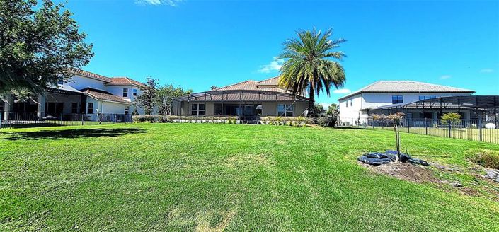 Image No.23-5 Bed Property for sale