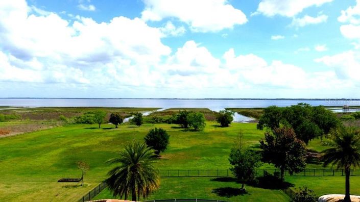 Image No.24-5 Bed Property for sale