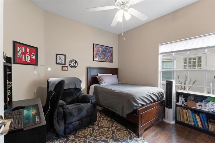 Image No.15-3 Bed Property for sale