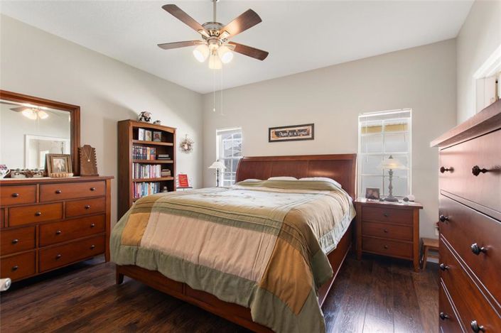 Image No.5-3 Bed Property for sale