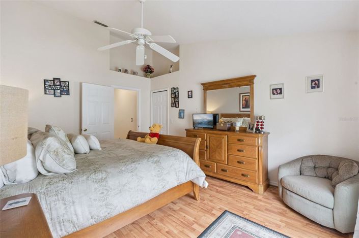 Image No.22-4 Bed Property for sale