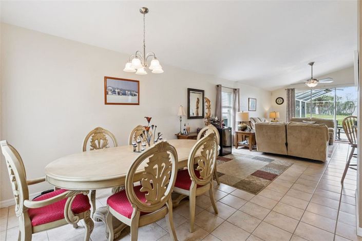 Image No.8-4 Bed Property for sale