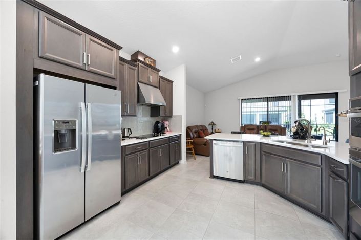 Image No.15-3 Bed Property for sale