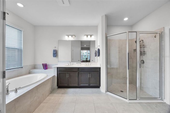 Image No.30-3 Bed Property for sale