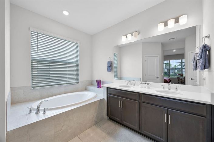 Image No.31-3 Bed Property for sale