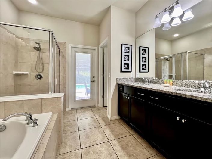 Image No.15-7 Bed Property for sale