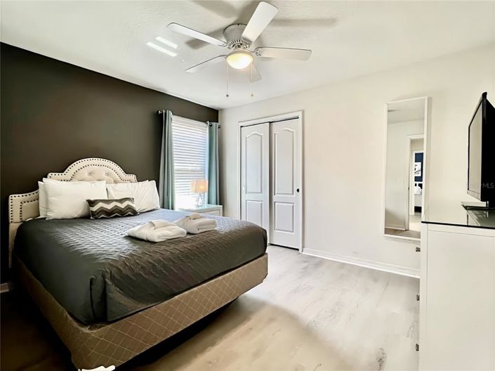 Image No.24-7 Bed Property for sale