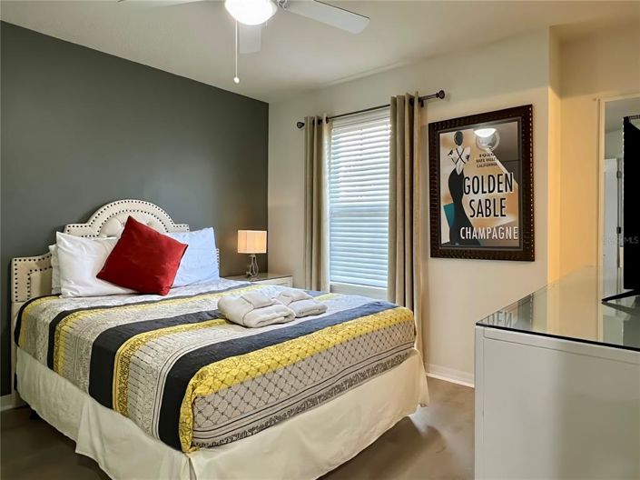 Image No.25-7 Bed Property for sale