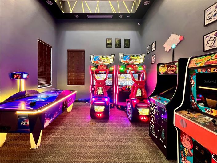 Image No.37-7 Bed Property for sale