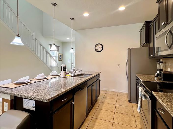 Image No.6-7 Bed Property for sale