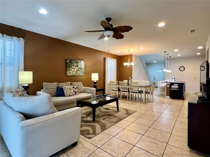 Image No.9-7 Bed Property for sale